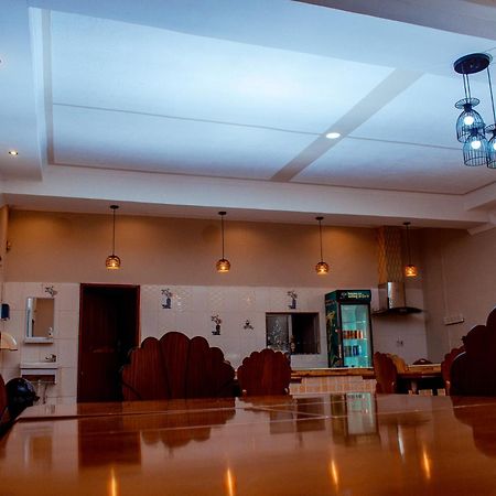 Dolar Lodges & Tours Maun Exteriör bild